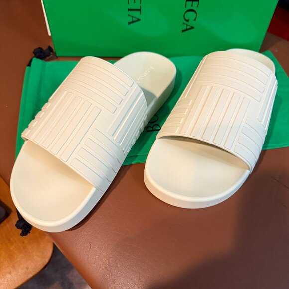 BOTTEGA‎ VENETA 690105 Men\'s Slider Pool Slide Sandals In White Rubber, sz 46 main image 6